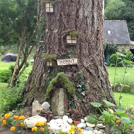 Bed and Breakfast Moulin De La Civiere Kergrist-Moelou Exterior foto