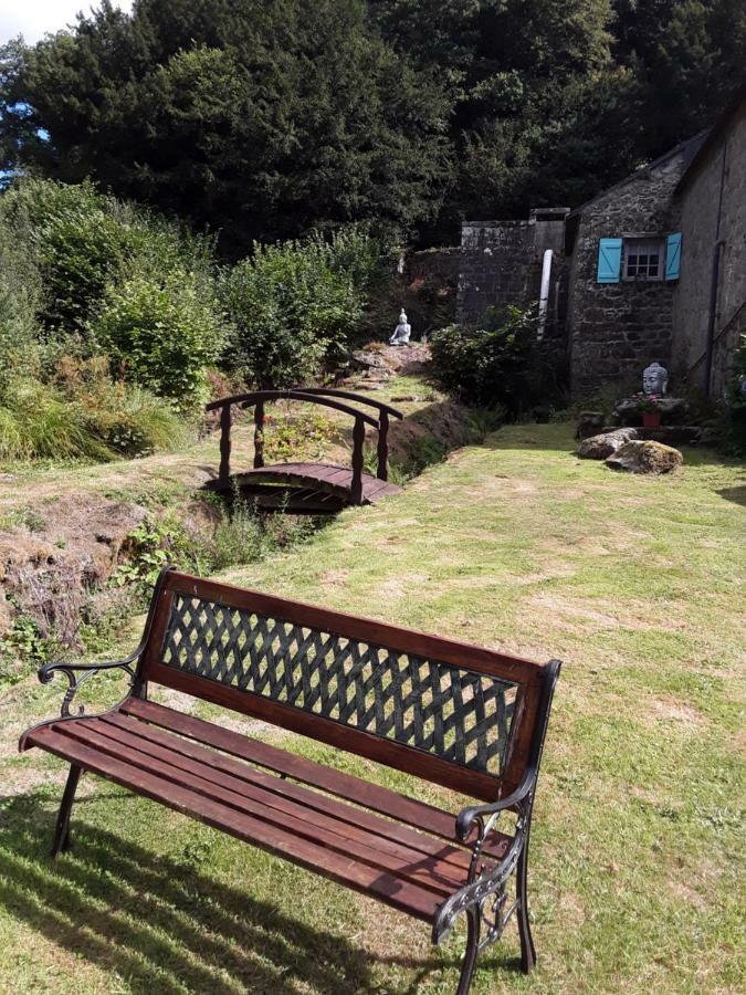 Bed and Breakfast Moulin De La Civiere Kergrist-Moelou Exterior foto